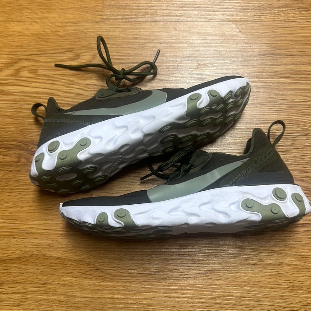 Nike React Element 55